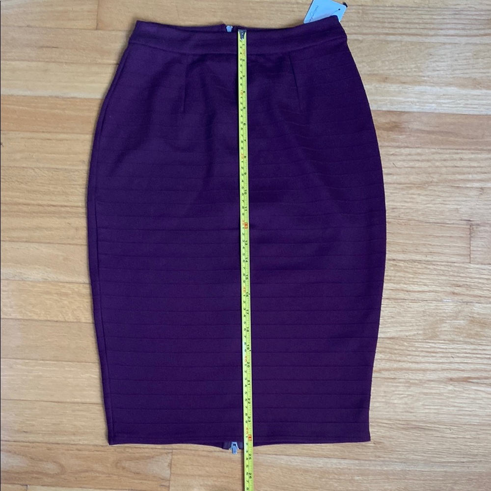 NWT Halogen Burgundy Pencil Skirt - Size 0P